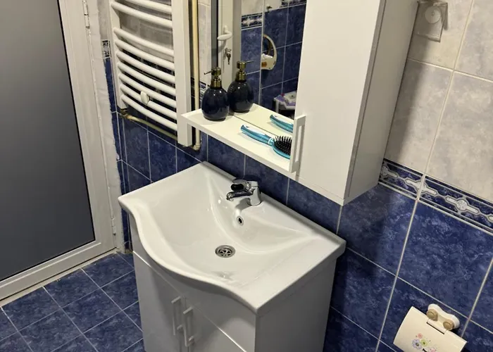 Loli 2 아파트 크랄레보